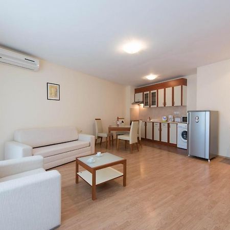 Gt Riviera Fort Beach Apartments Ravda Exteriör bild
