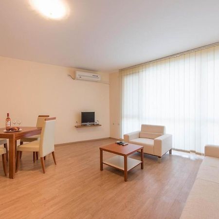 Gt Riviera Fort Beach Apartments Ravda Exteriör bild