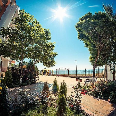 Gt Riviera Fort Beach Apartments Ravda Exteriör bild