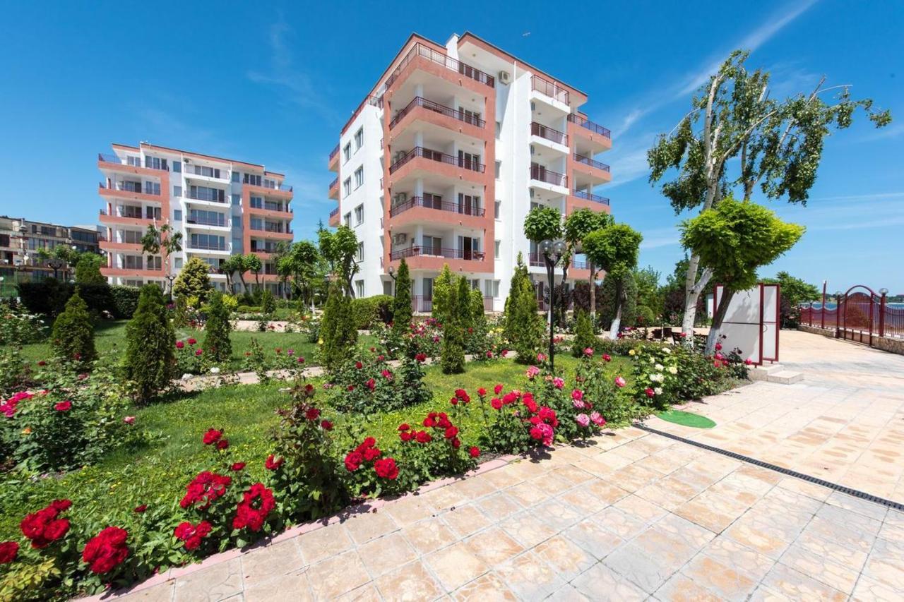 Gt Riviera Fort Beach Apartments Ravda Exteriör bild