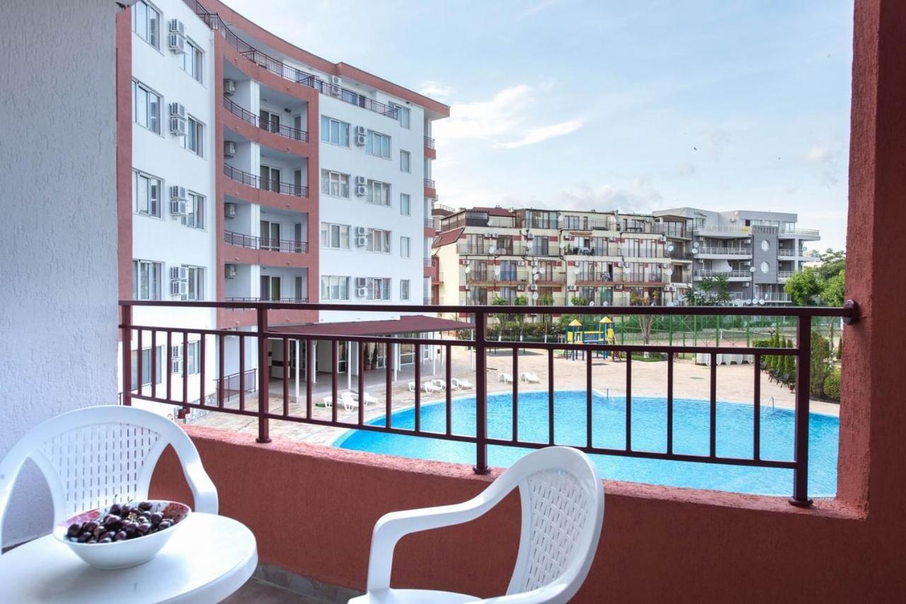 Gt Riviera Fort Beach Apartments Ravda Exteriör bild