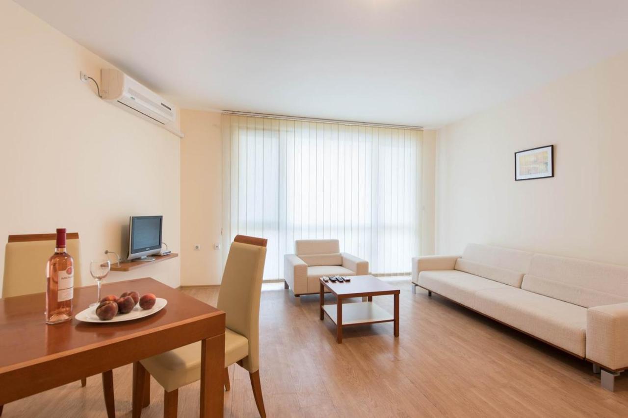 Gt Riviera Fort Beach Apartments Ravda Exteriör bild