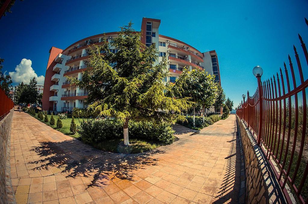 Gt Riviera Fort Beach Apartments Ravda Exteriör bild