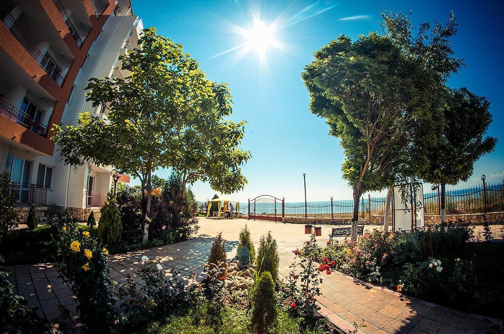 Gt Riviera Fort Beach Apartments Ravda Exteriör bild